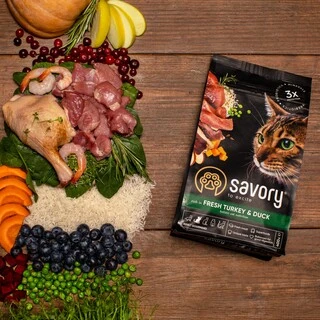 Сухой корм для кошек Savory со свежим мясом индейки и уткой 2 кг