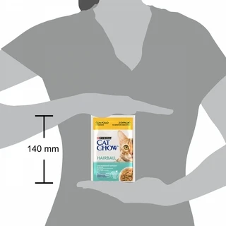 Упаковка влажного корма для кошек Purina Cat Chow Hairball для уменьшения образования шариков шерсти в пищеварительном тракте с курицей и зеленой фасолью 85 г x 26 шт.